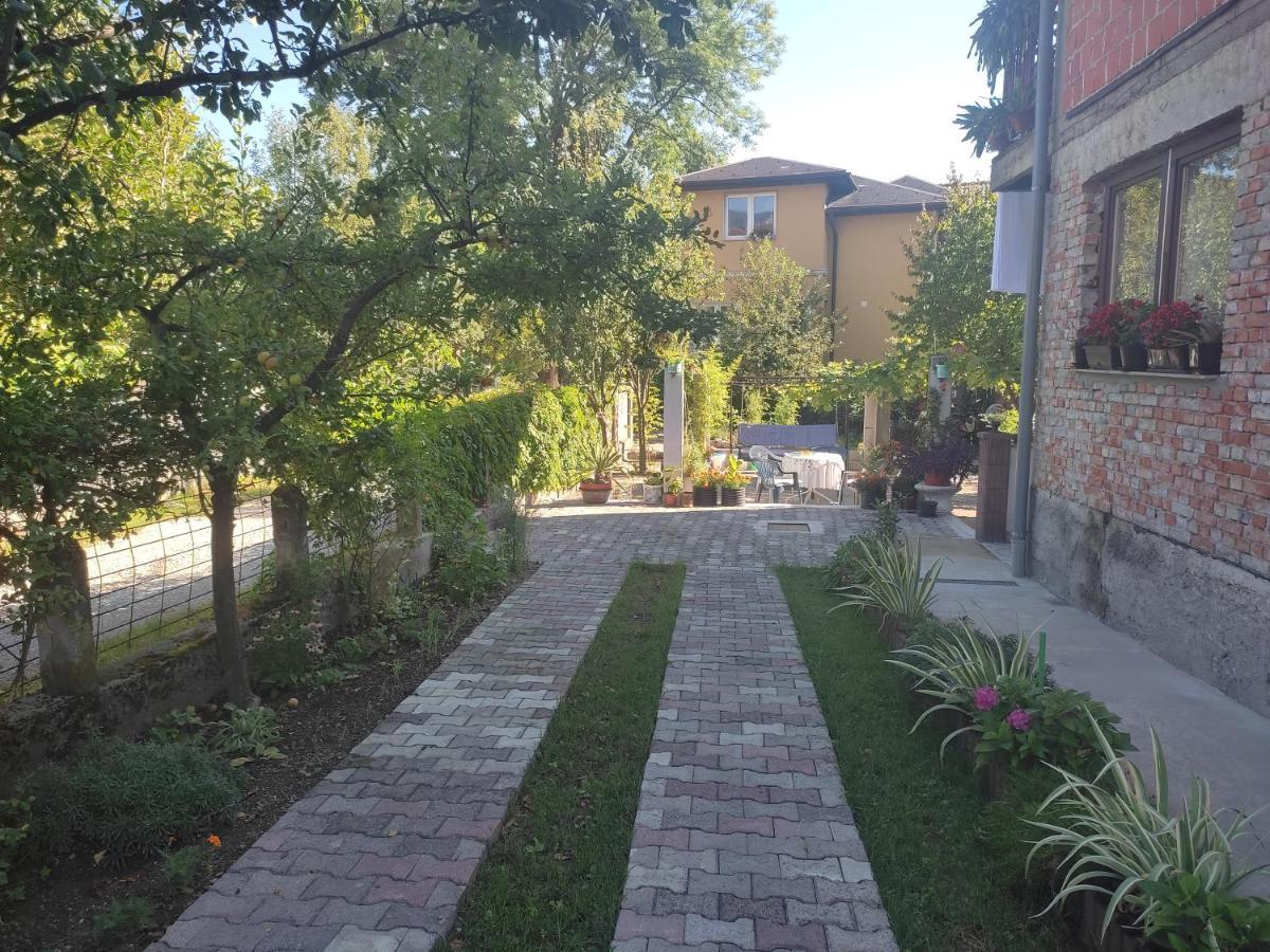 Apartman Hujic *